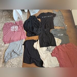 T-shirt/Sports Top bundle (L/XL)